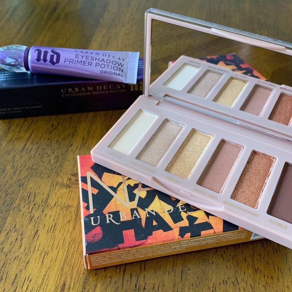 Urban Decay Eyeshadow Primer and Palette Bundle